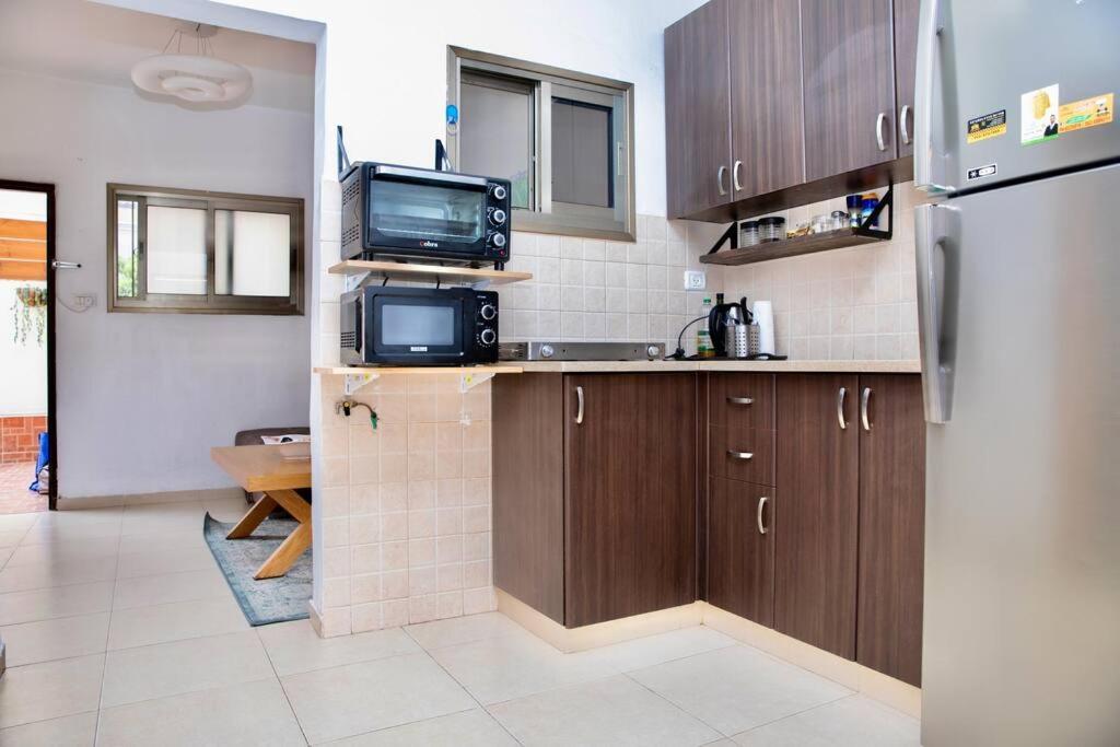 Homey Apartment Near The Beach Hadera Ngoại thất bức ảnh